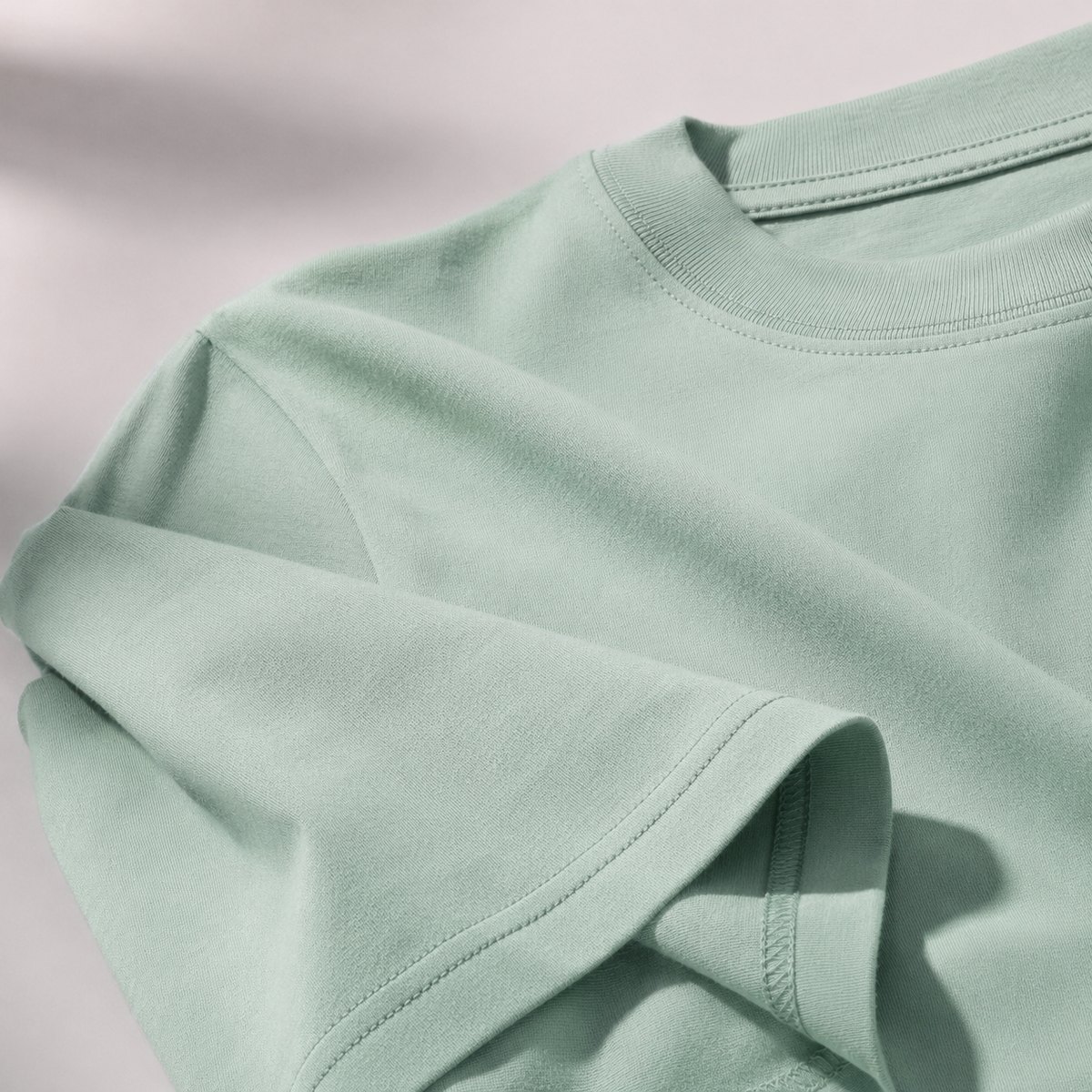 230gsm oversized cotton T-shirt collar and sleeve construction