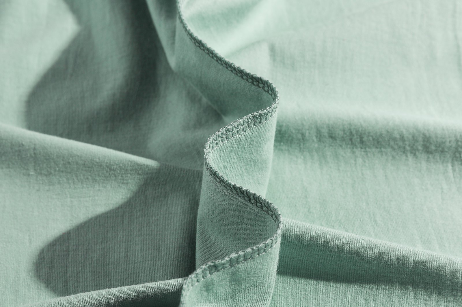 230gsm cotton overlock seam detail