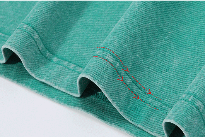 Neat double-needle bottom hem